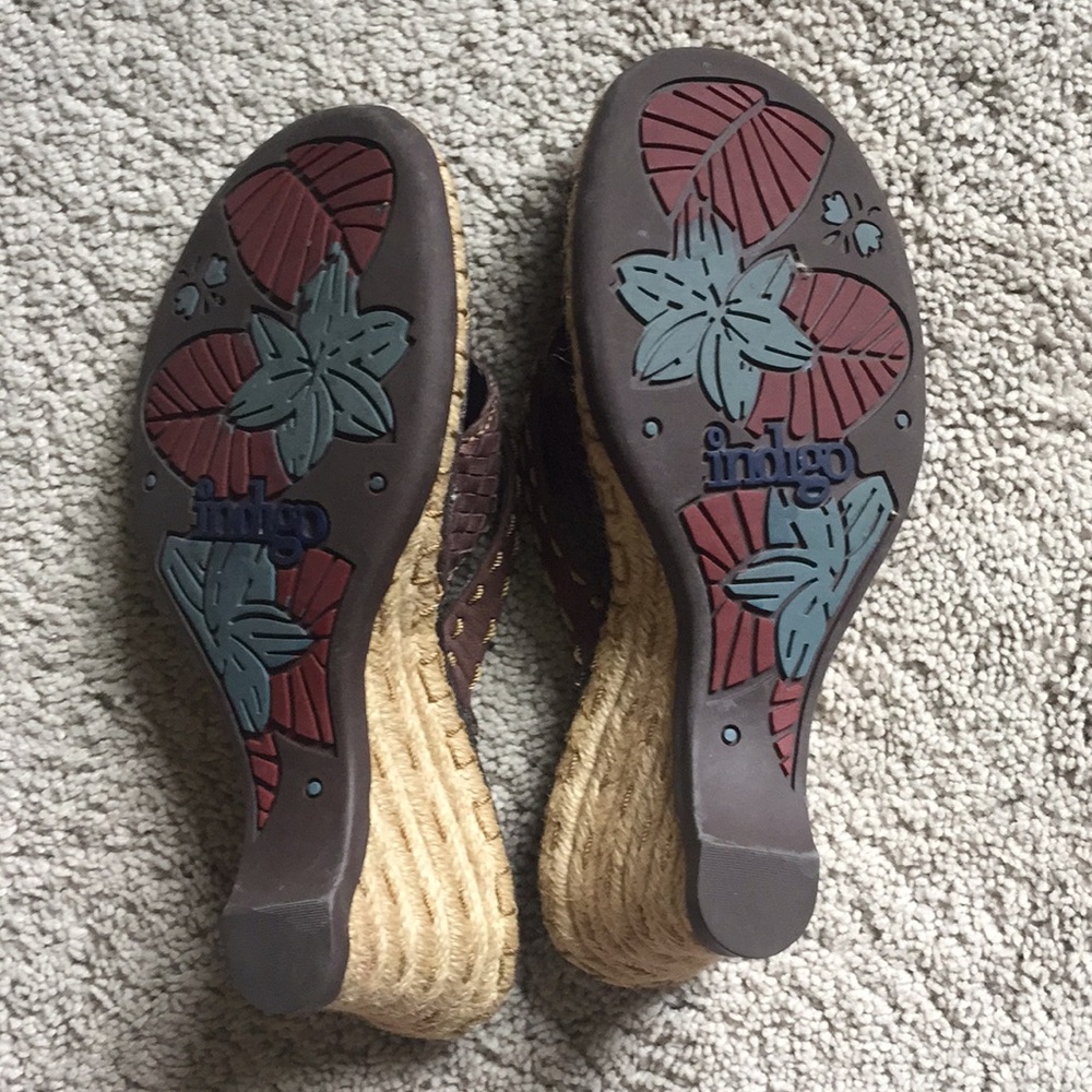 Wedge slides - Picture 3 of 4